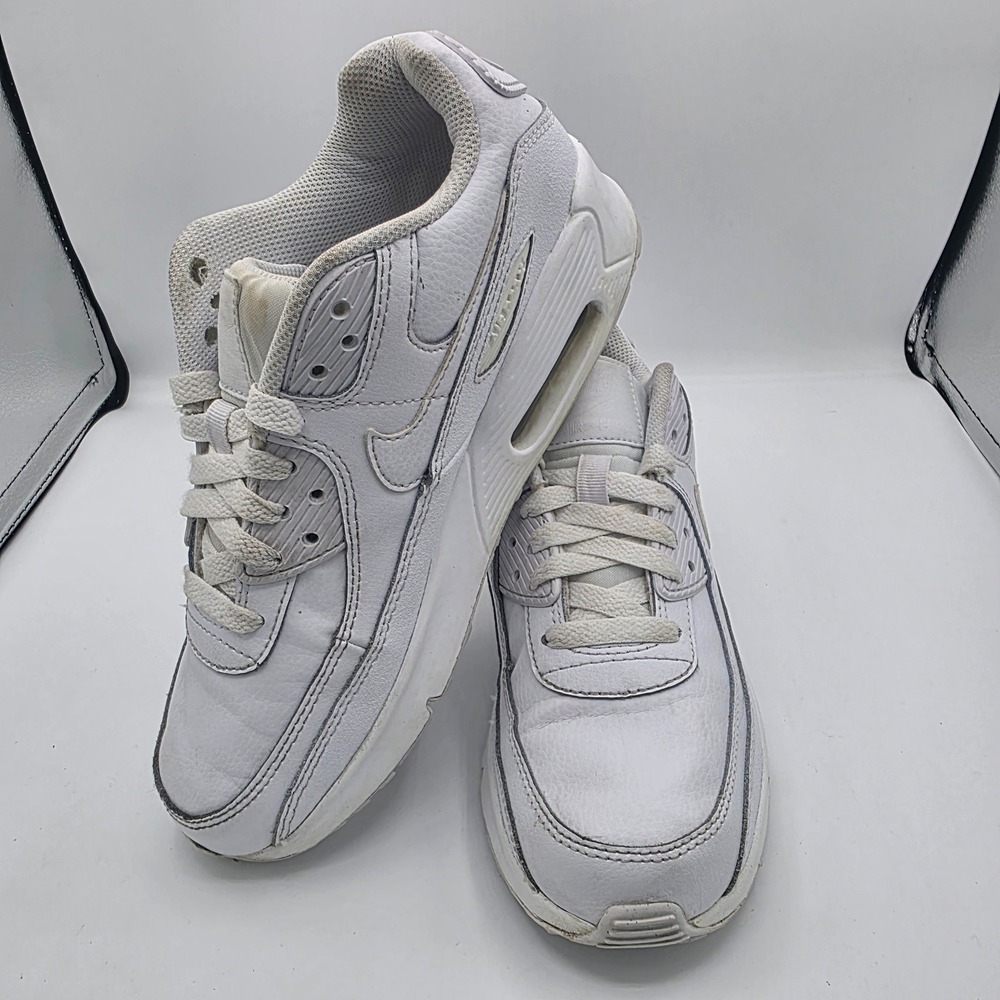 Nike Air Max 90 White Metallic Silver HF6358-102 Kids 4Y Womens 5.5 Sneaker